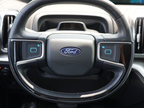 Used 2025 Ford Expedition Max Platinum w/ Driver's Package AWD/4WD image 24