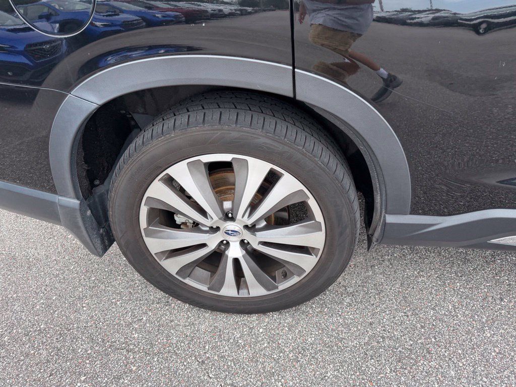 Used 2022 Subaru Ascent Limited w/ Technology Package AWD/4WD image 5
