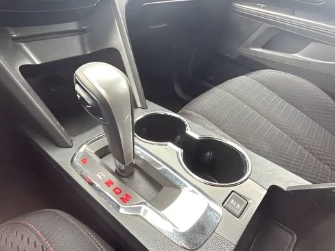 Used 2014 GMC Terrain SLE FWD image 17