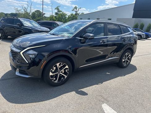Certified 2023 Kia Sportage EX AWD/4WD image 3