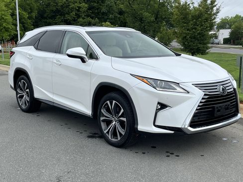Used 2019 Lexus RX 350L AWD image 2