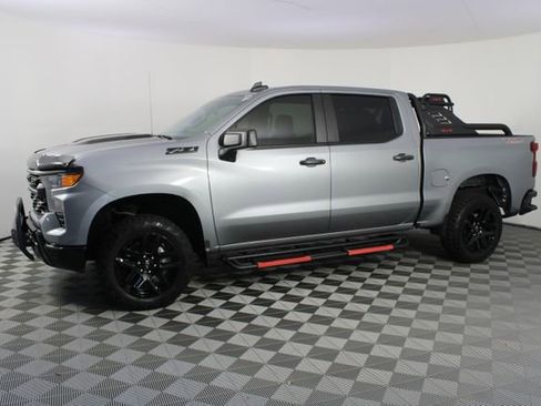 Used 2024 Chevrolet Silverado 1500 Custom Trail Boss w/ LPO, Dark Essentials Package image 2