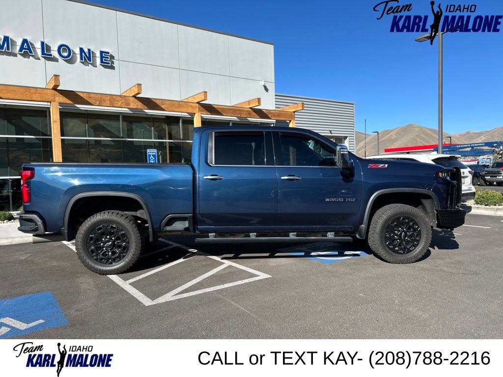 Used 2020 Chevrolet Silverado 3500 LTZ w/ LTZ Plus Package AWD/4WD image 8