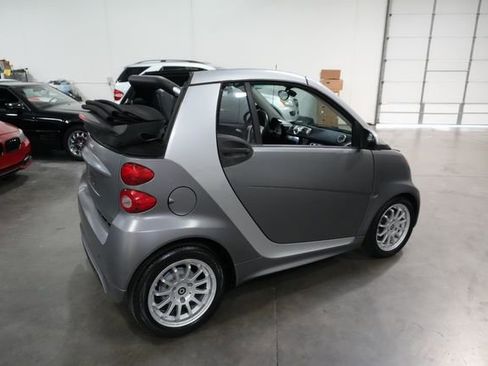 Used 2013 smart fortwo passion image 26