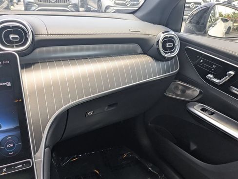 Certified 2026 Mercedes-Benz GLC 300 4MATIC image 4