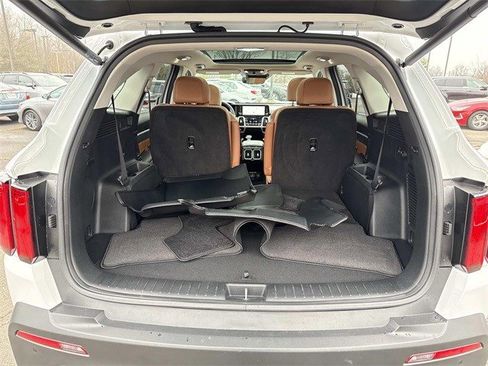 Used 2023 Kia Sorento SX Prestige image 12