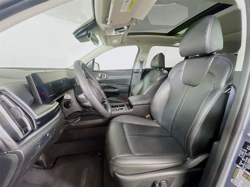 Used 2024 Kia Sorento S w/ Panoramic Sunroof Package AWD/4WD image 25