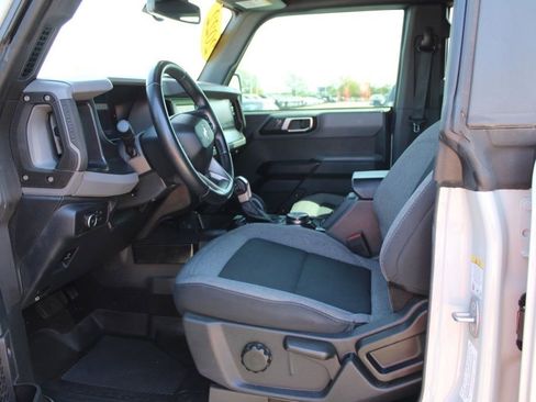 Used 2022 Ford Bronco Big Bend image 15