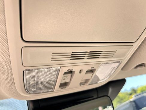 Used 2019 Honda Accord EX-L image 32