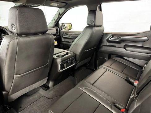 Used 2024 GMC Sierra 1500 SLT w/ SLT Premium Plus Package AWD/4WD image 35