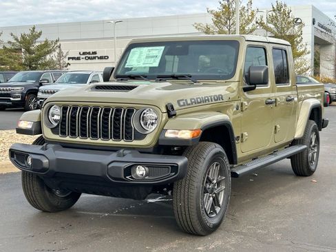 New 2026 Jeep Gladiator Sport image 3