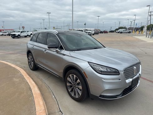 Used 2021 Lincoln Corsair Reserve w/ Elements Package image 3