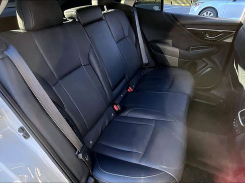Used 2022 Subaru Outback Limited image 18