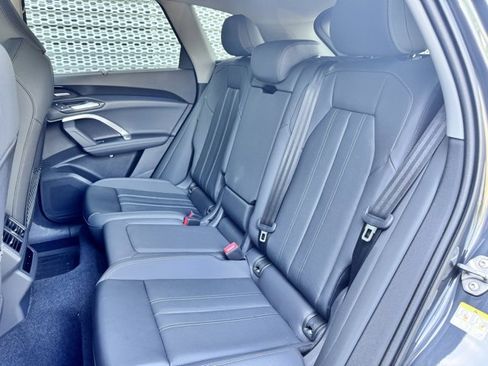 Used 2025 Audi Q5 2.0T Premium Plus image 11