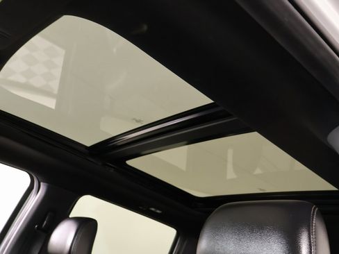 Used 2019 Ford F150 Raptor w/ Equipment Group 802A Luxury image 17