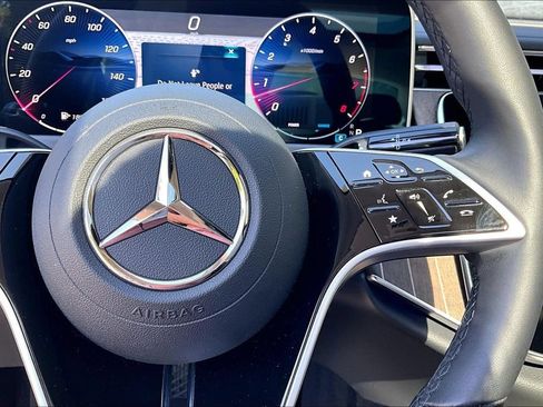 Used 2026 Mercedes-Benz E 350 4MATIC Sedan image 21