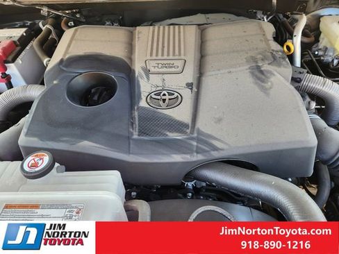 Used 2025 Toyota Tundra SR5 w/ SR5 Premium Package RWD image 31