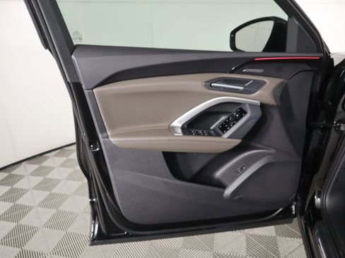 Used 2025 Audi Q5 Premium Plus w/ Premium Plus image 26