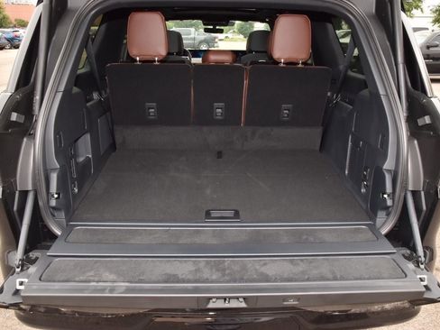 New 2026 Lincoln Navigator L Reserve AWD/4WD image 70
