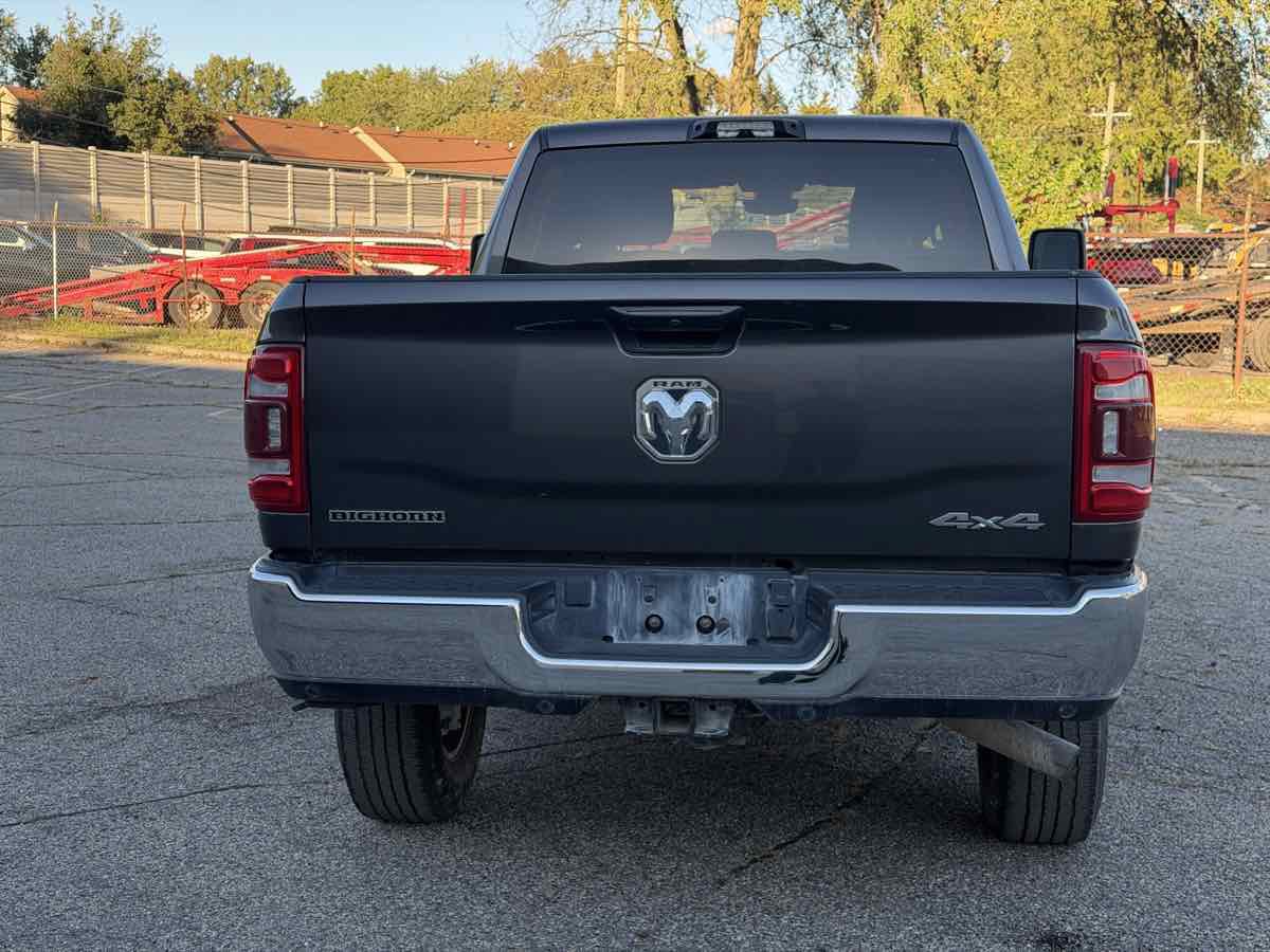 Used 2024 RAM 2500 Big Horn w/ Towing Technology Group AWD/4WD image 5