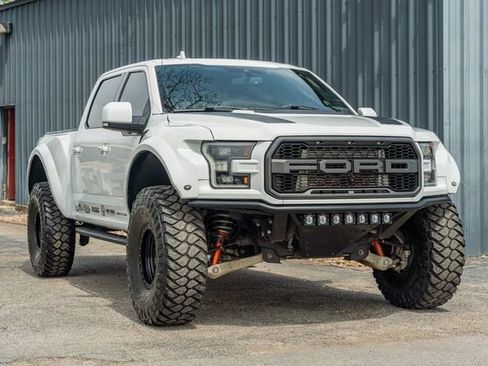 Used 2019 Ford F150 Raptor w/ Equipment Group 802A Luxury image 8