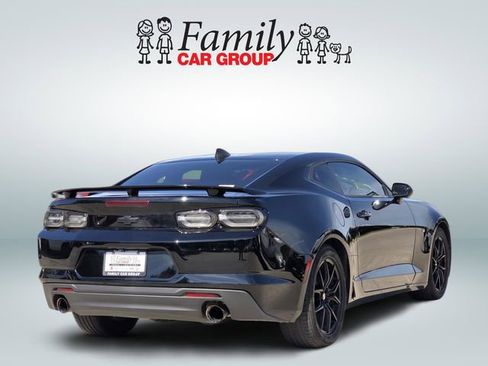 Used 2020 Chevrolet Camaro LT RWD image 4
