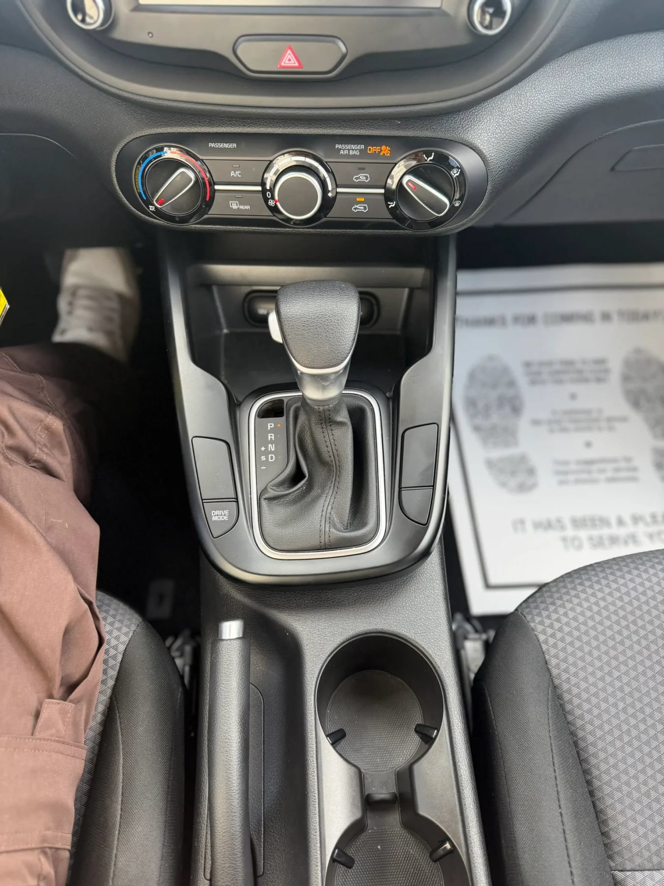 Used 2025 Kia Soul LX w/ LX Technology Package FWD image 15