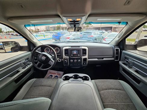 Used 2018 RAM 1500 Classic SLT AWD/4WD image 12