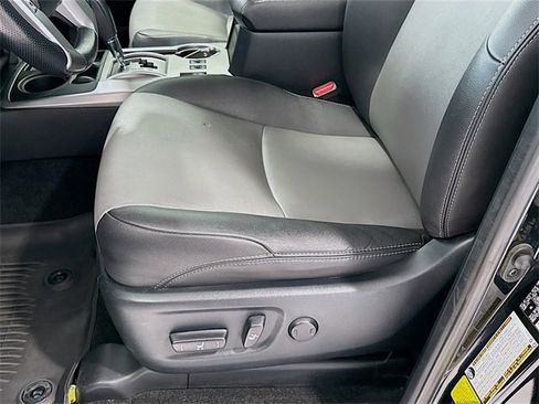 Certified 2023 Toyota 4Runner SR5 Premium image 18