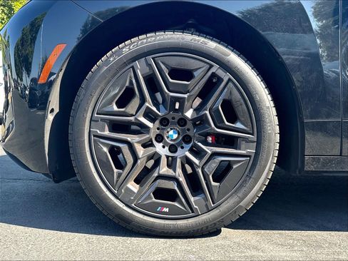 Used 2026 BMW iX xDrive60 w/ M Sport Package AWD/4WD image 34