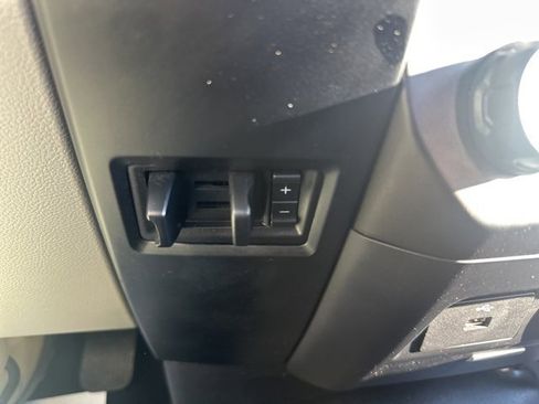 Used 2016 Ford F150 XL w/ Equipment Group 101A Mid image 31