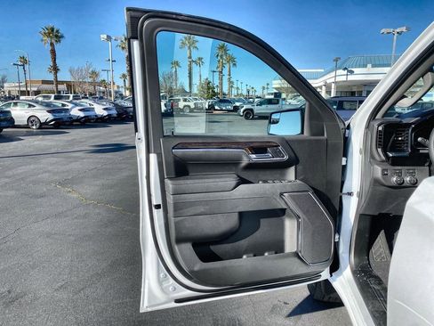 New 2026 GMC Sierra 1500 Elevation image 29