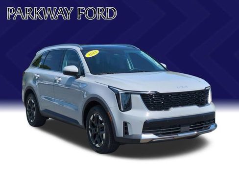 Used 2024 Kia Sorento S w/ Panoramic Sunroof Package FWD image 7