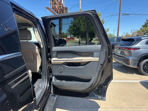 Used 2024 Ford Expedition Max Limited image 14