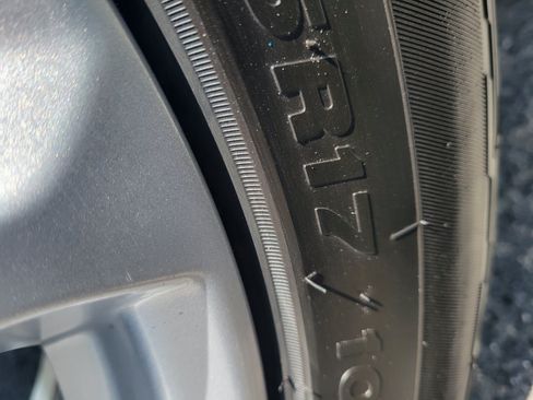 Used 2020 Chevrolet Equinox LT FWD image 43