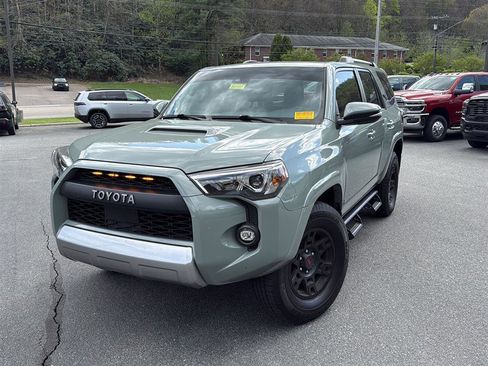 Used 2023 Toyota 4Runner TRD Off-Road Premium w/ Moonroof Package AWD/4WD image 1