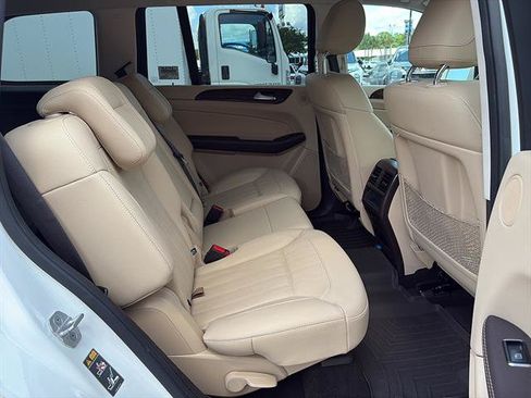 Used 2017 Mercedes-Benz GLS 450 4MATIC image 16