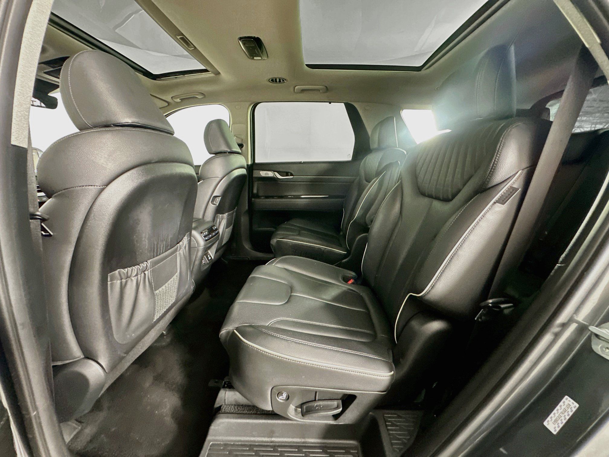 Used 2024 Hyundai Palisade Limited AWD/4WD image 30