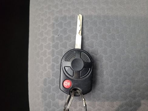 Used 2017 Ford Escape SE AWD/4WD image 32