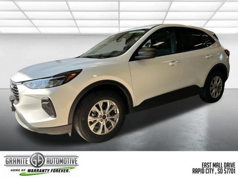 Used 2025 Ford Escape Active AWD/4WD image 1