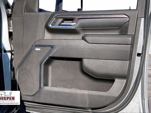 Used 2024 Chevrolet Silverado 2500 LTZ w/ LTZ Convenience Package image 24