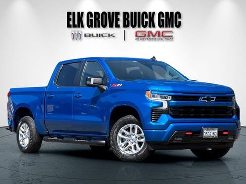 Used 2022 Chevrolet Silverado 1500 RST w/ Convenience Package II AWD/4WD image 2