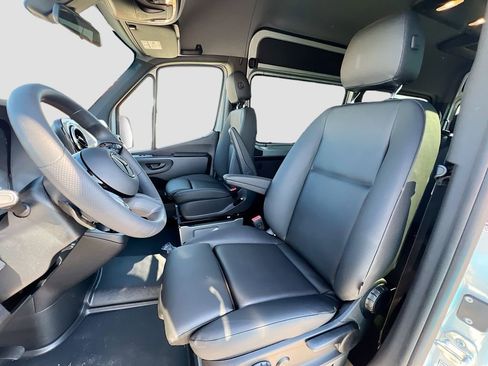 New 2025 Mercedes-Benz Sprinter 2500 image 12