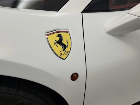 Used 2017 Ferrari 488 Spider RWD image 16