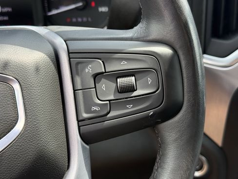Used 2022 GMC Sierra 1500 Elevation image 17