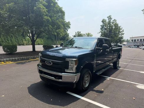 Used 2019 Ford F250 XL w/ Power Equipment Group AWD/4WD image 2