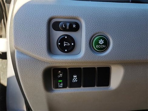 Used 2019 Honda Pilot EX image 16