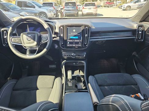 Certified 2023 Volvo XC40 Recharge Ultimate w/ Protection Package Premier AWD/4WD image 19