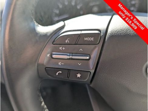 Used 2023 Hyundai Kona SEL w/ Convenience Package image 18
