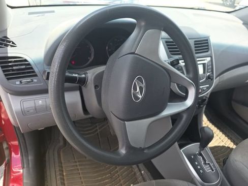 Used 2013 Hyundai Accent GLS FWD image 13